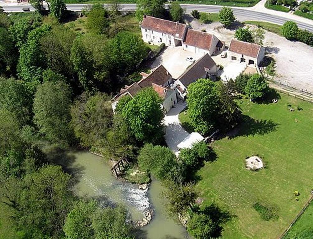 Le Moulin De Pommeuse Bed & Breakfast Dış mekan fotoğraf