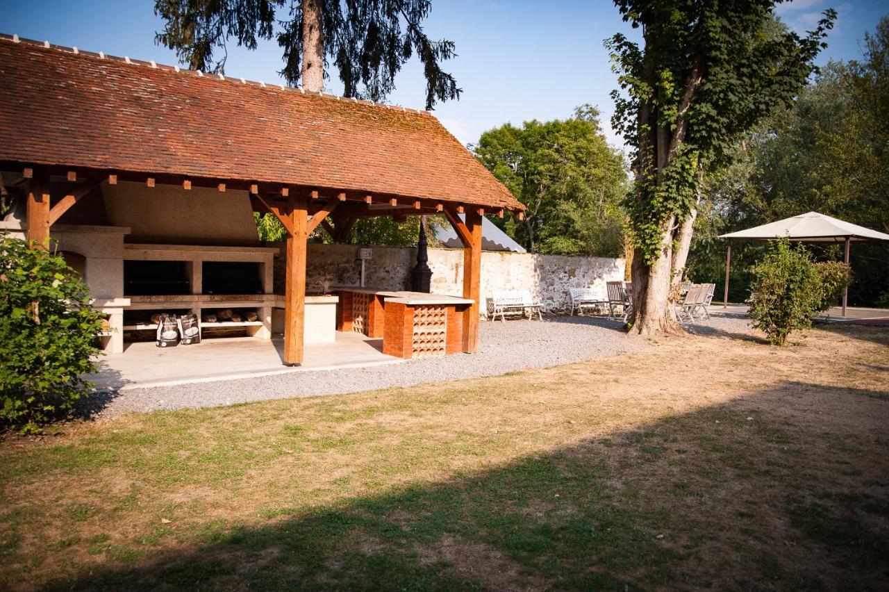 Le Moulin De Pommeuse Bed & Breakfast Dış mekan fotoğraf